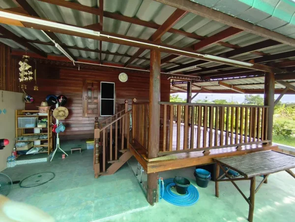 บ้านพร้อมที่ดิน จ.สุพรรณบุรี พื้นที่ใช้สอยตัวบ้าน 81 ตารางเมตร