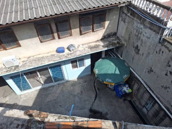 ขาย ที่ดินพร้อมสิ่งปลูกสร้าง 99 ตร.ว. ใกล้ ซ.เจริญกรุง80 ใกล้เอเซีย ทีค เยื้องโรงแรมทองธารา