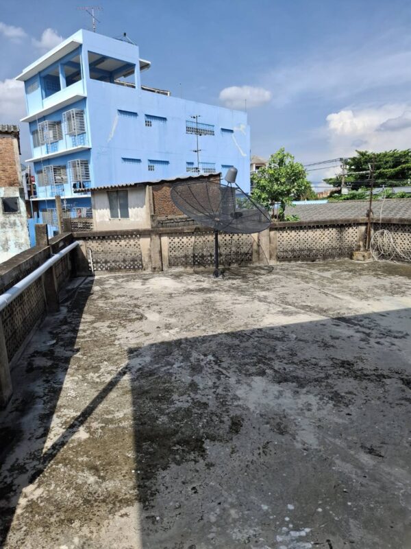 ขาย ที่ดินพร้อมสิ่งปลูกสร้าง 99 ตร.ว. ใกล้ ซ.เจริญกรุง80 ใกล้เอเซีย ทีค เยื้องโรงแรมทองธารา