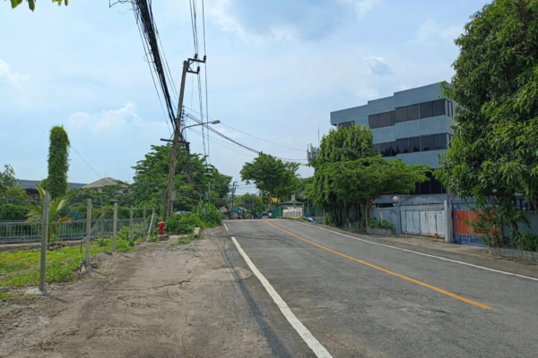 ขาย ที่ดินตลิ่งชัน ใกล้ ถ.บรมราชชนนี (200ตร.ว.) ซอย ฉิมพลี8 ต.ฉิมพลี อ.ตลิ่งชัน จ.กรุงเทพฯ