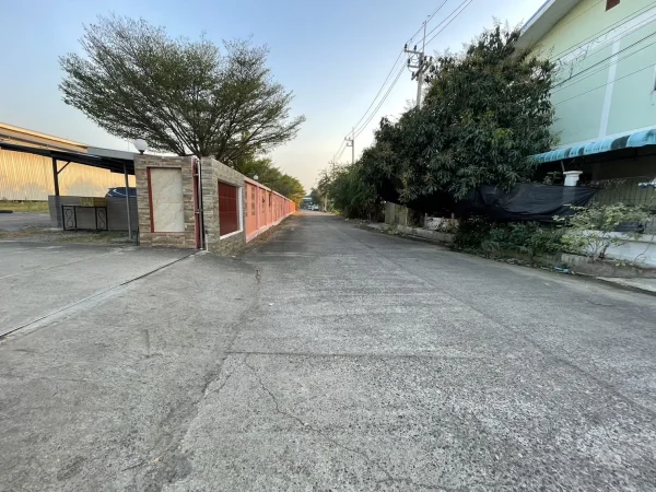 ขายโรงงานพ่นสี 4-3-27.6 ไร่ มีหอพักคนงาน2ชั้น 24ห้อง ต.พันท้ายนรสิงห์ อ.เมือง จ.สมุทรสาคร