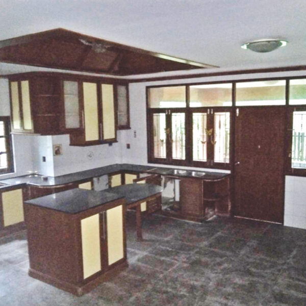 ขายที่ดินติดถนน พร้อมบ้าน 2 หลัง ปราณบุรี ประจวบคีรีขันธ์ 20,000บาท/ตรว. ถูกมาก (เนื้อที่ 2-2-59 ไร่)