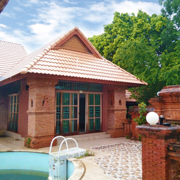 ขายที่ดินติดถนน พร้อมบ้าน 2 หลัง ปราณบุรี ประจวบคีรีขันธ์ 20,000บาท/ตรว. ถูกมาก (เนื้อที่ 2-2-59 ไร่)